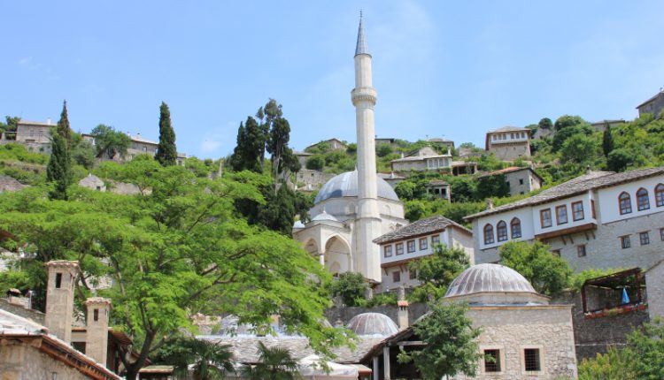 Hajji Aliya Mosque